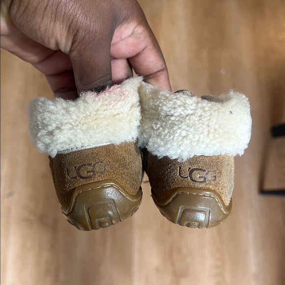 UGG Keelan Boots Size 4/5 - Picture 4 of 5